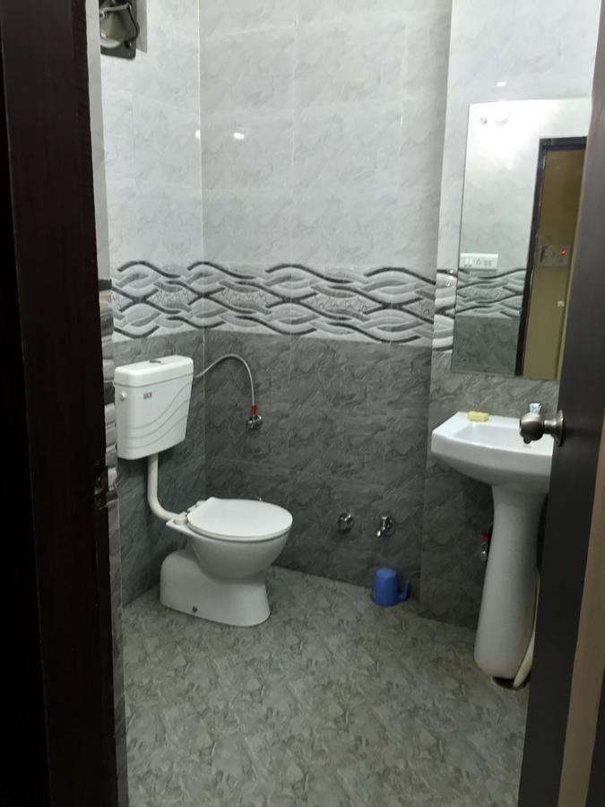 Hotel Lalit Palace Babina Quarto foto