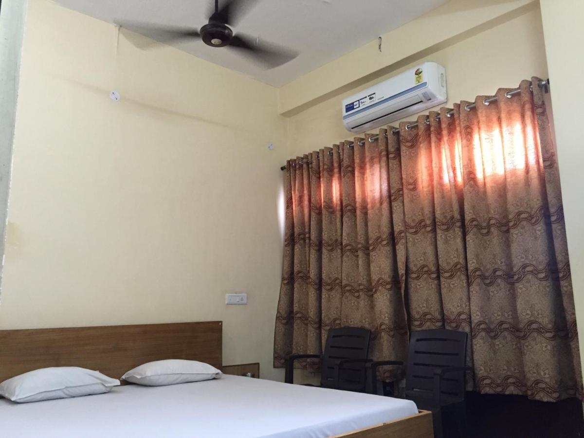 Hotel Lalit Palace Babina Exterior foto